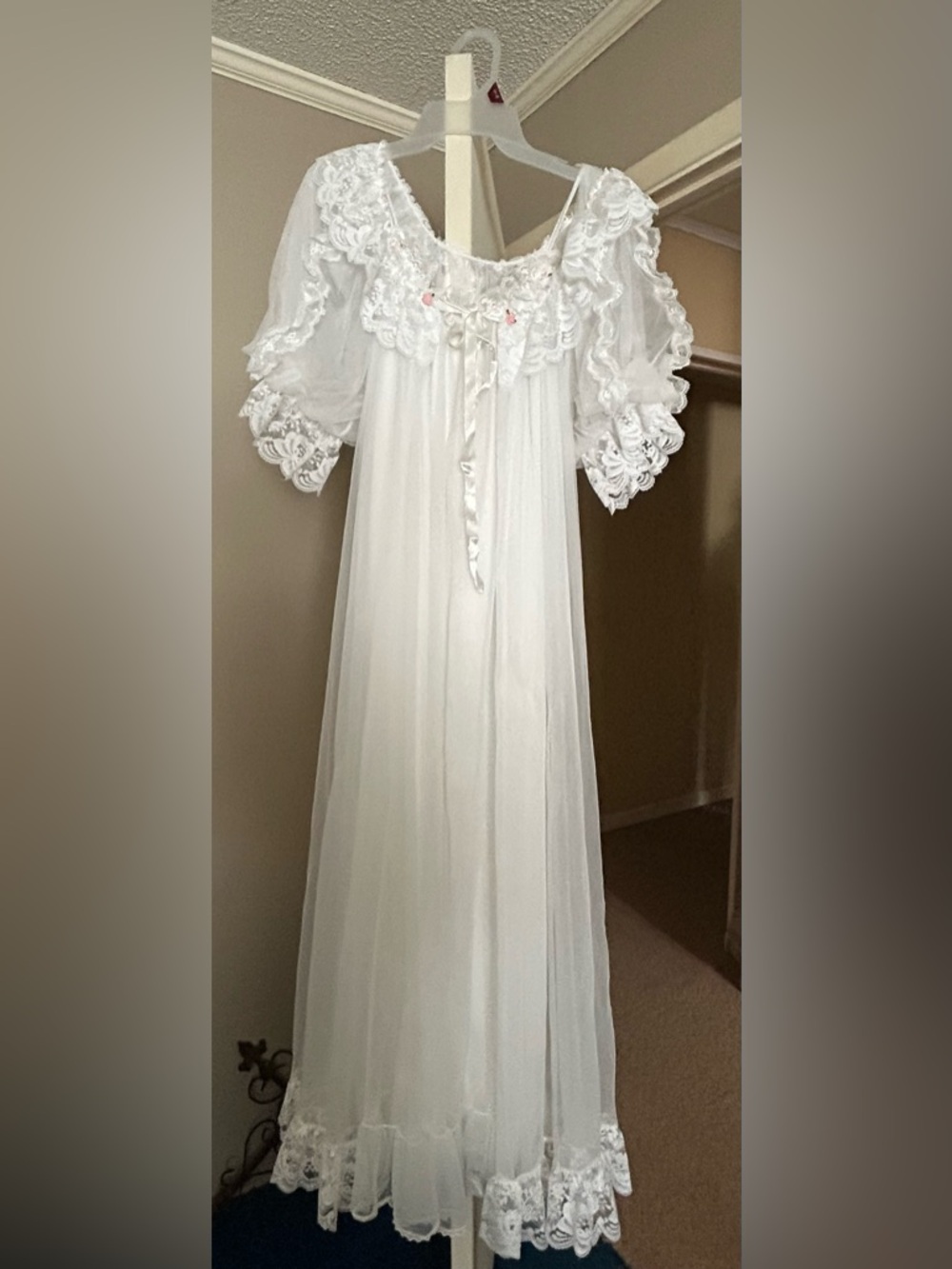 Vintage white sheer Tosca of California nightgown and peignoir set Size Medium